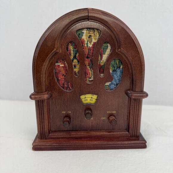 Other - Vintage Style Wood Cathedral AM FM Radio Floral Tapestry Grill Desktop Decor